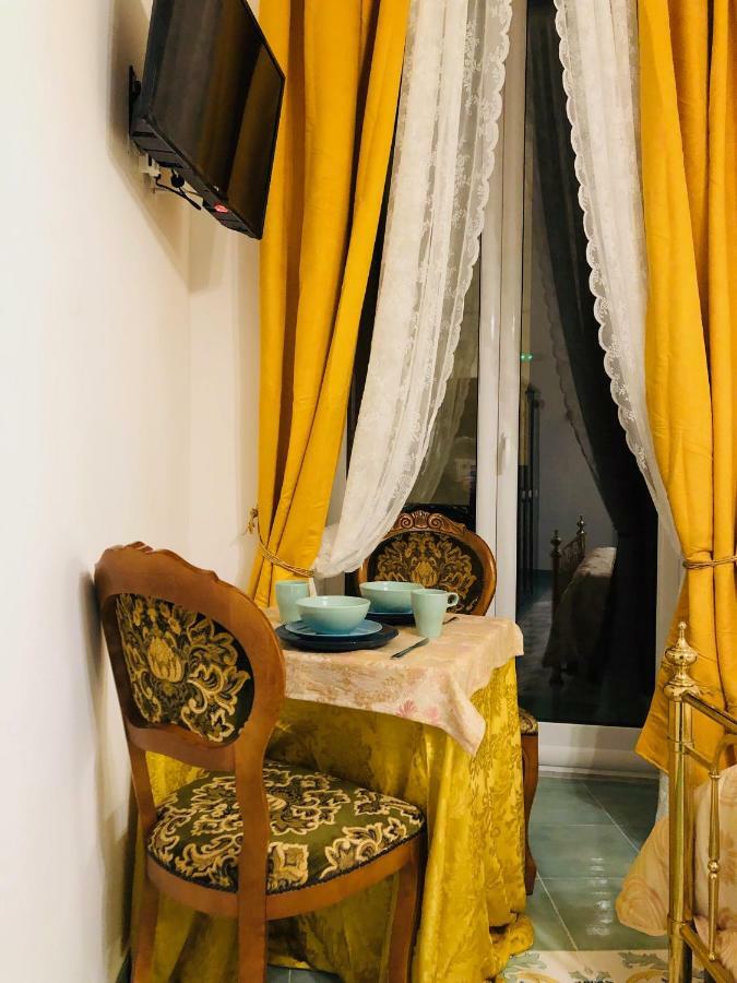 A Casa Di Claudia Daire Napoli Dış mekan fotoğraf
